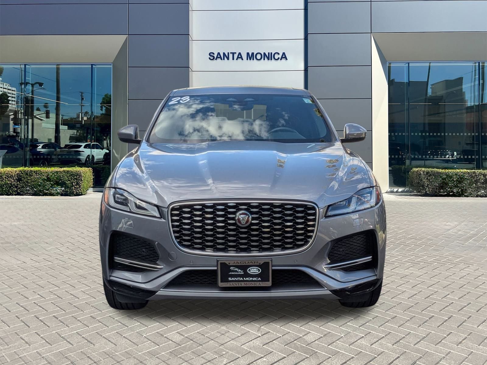 2023 Jaguar F-PACE P250 S photo 2