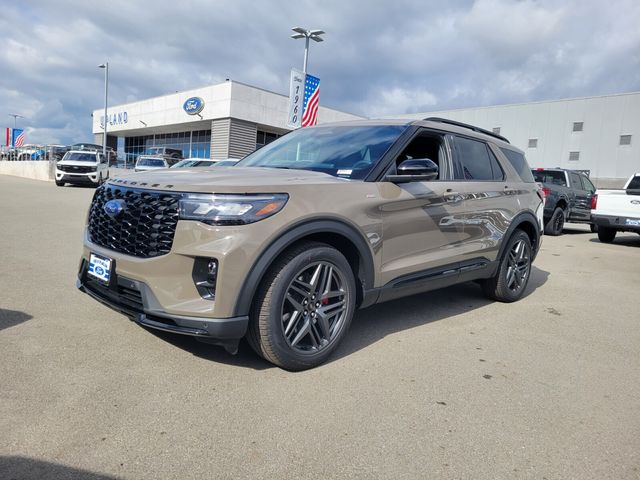 2026 Ford Explorer ST-Line photo 2