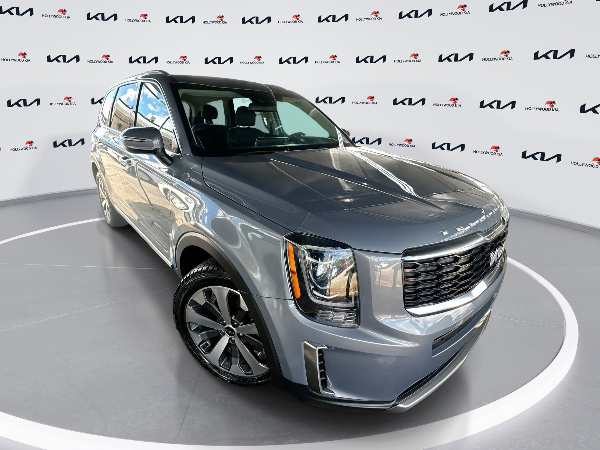 2022 Kia Telluride S's photo