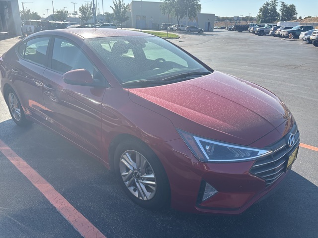 2020 Hyundai Elantra SEL photo 3