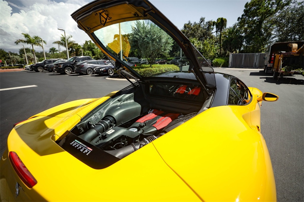 2016 Ferrari 488 GTB photo 19