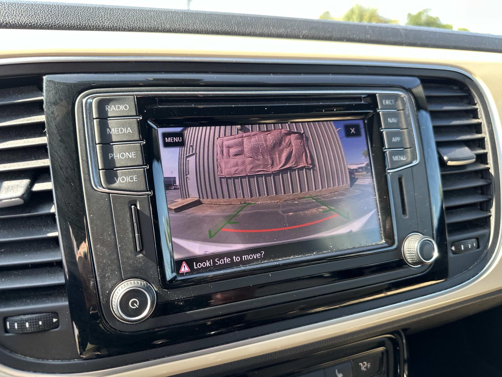 2019 Volkswagen Beetle Final Edition SE photo 14