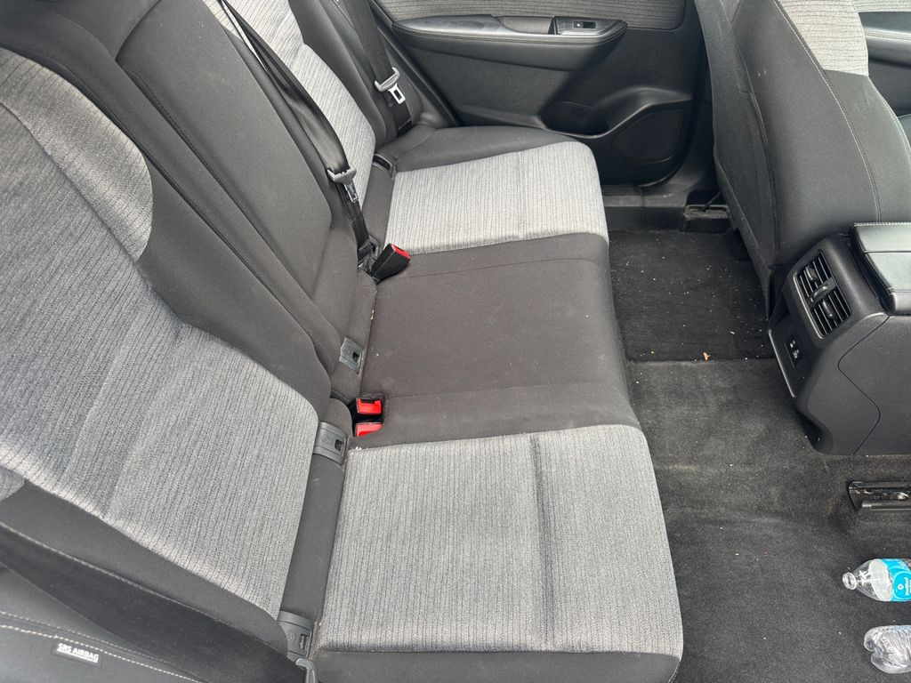 2023 Nissan Rogue SV photo 17