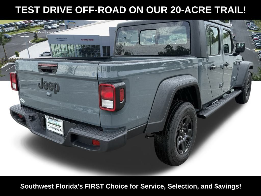 2025 Jeep Gladiator Sport photo 4