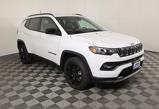 2025 Jeep Compass Latitude photo 2