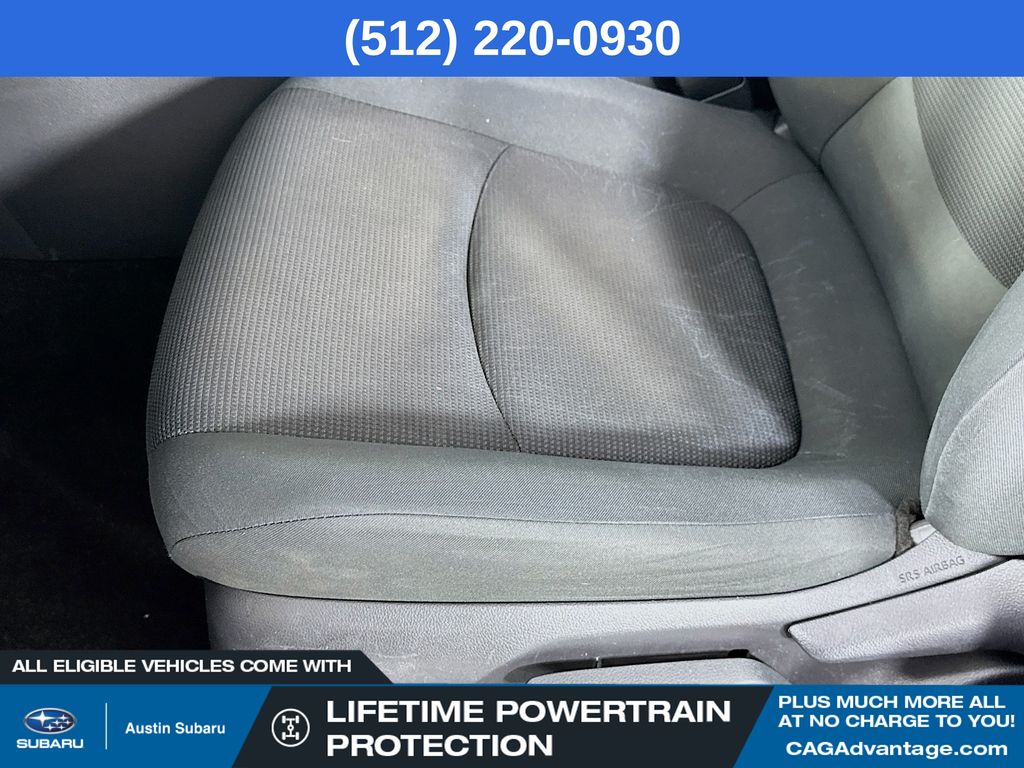 2019 Toyota RAV4 LE photo 17