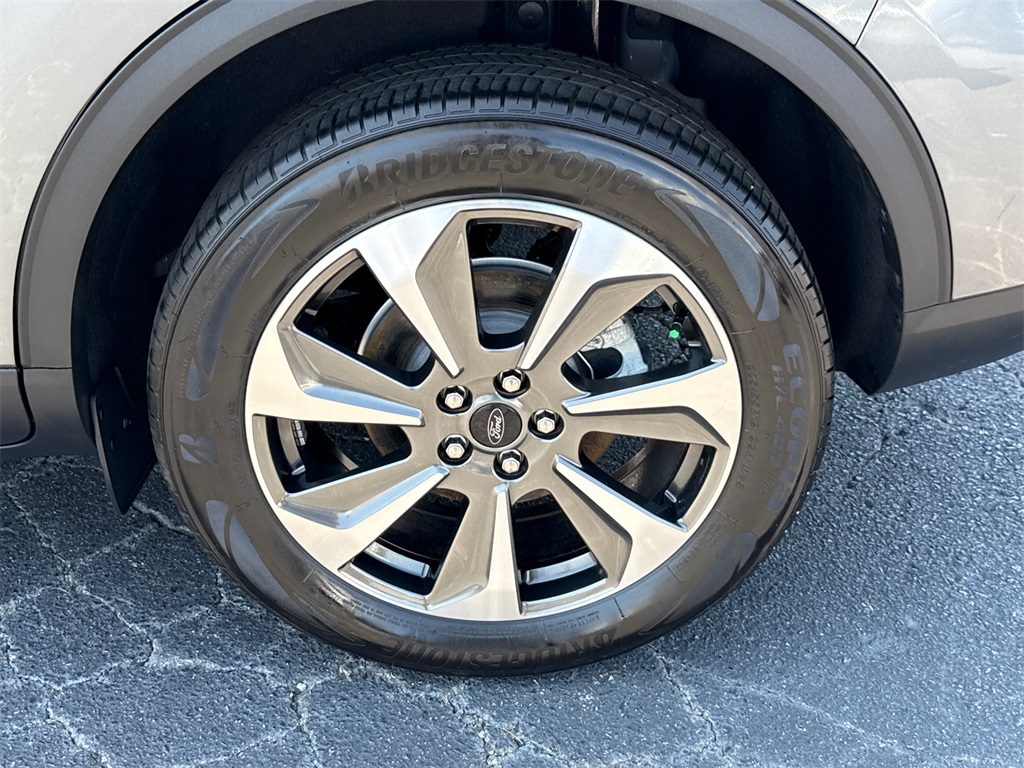 2023 Ford Escape Platinum photo 19