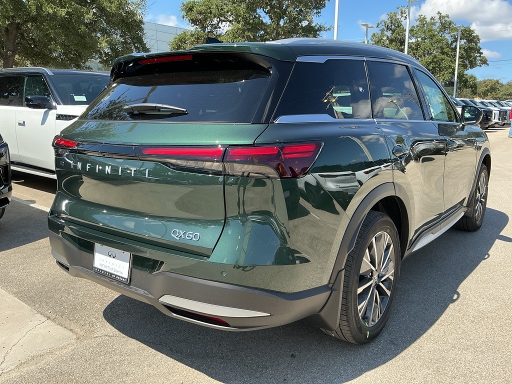 2026 Infiniti QX60 Luxe photo 4