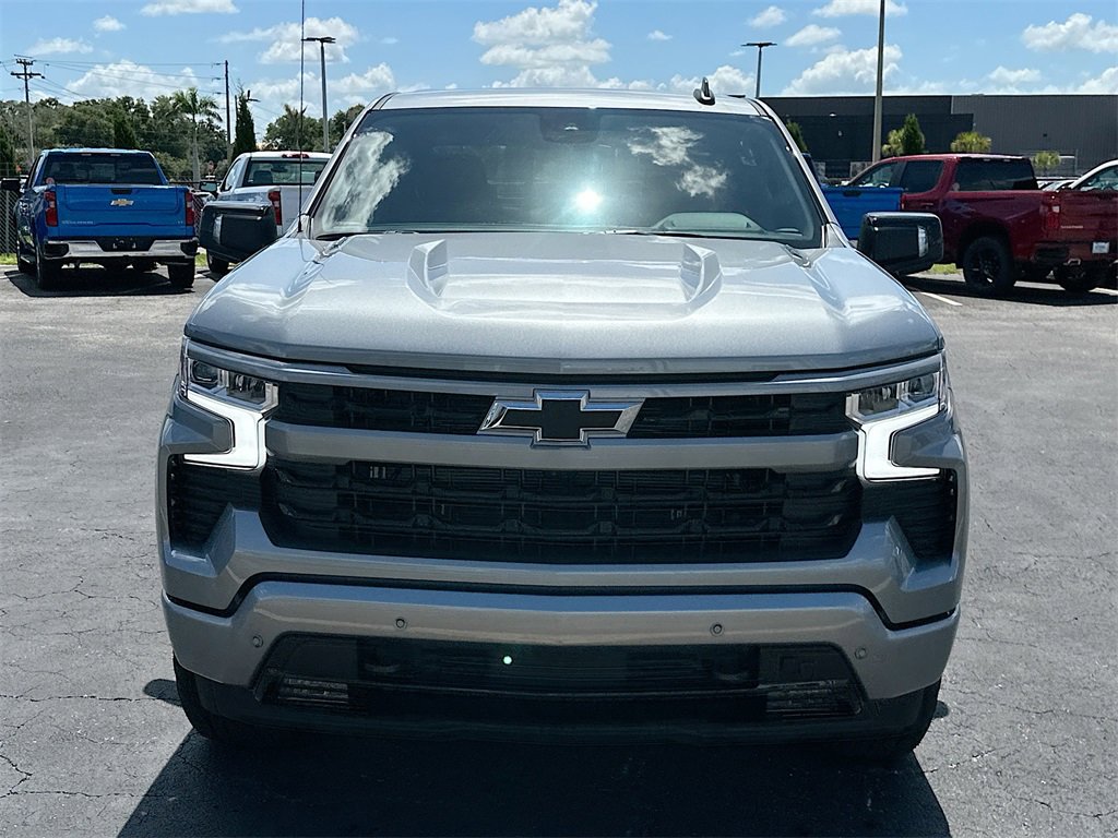 2025 Chevrolet Silverado 1500 RST photo 2