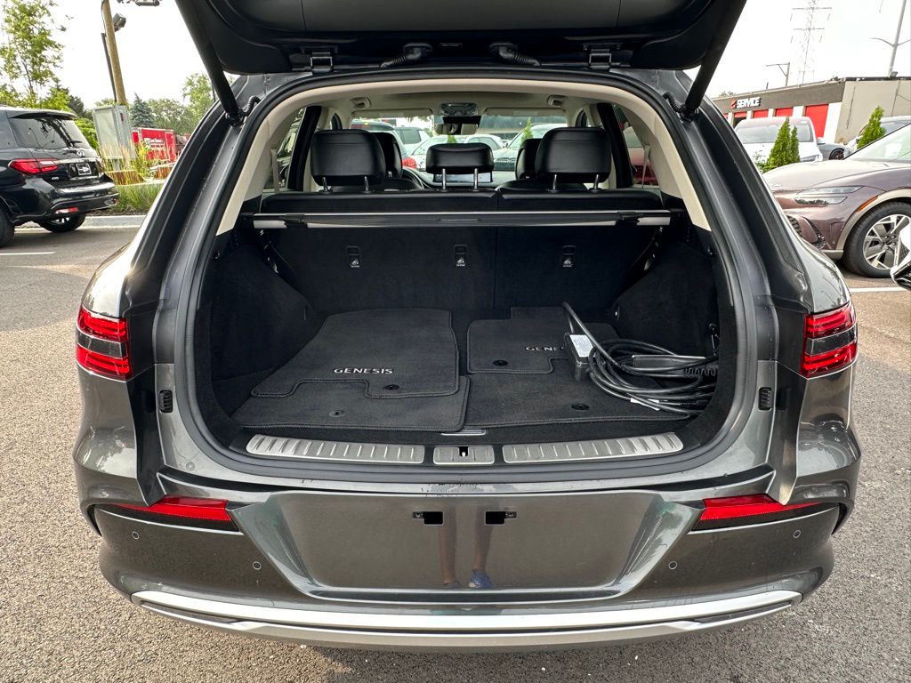 2025 Genesis Electrified GV70 Advanced photo 11