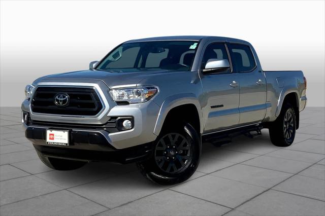 2022 Toyota Tacoma SR5's photo