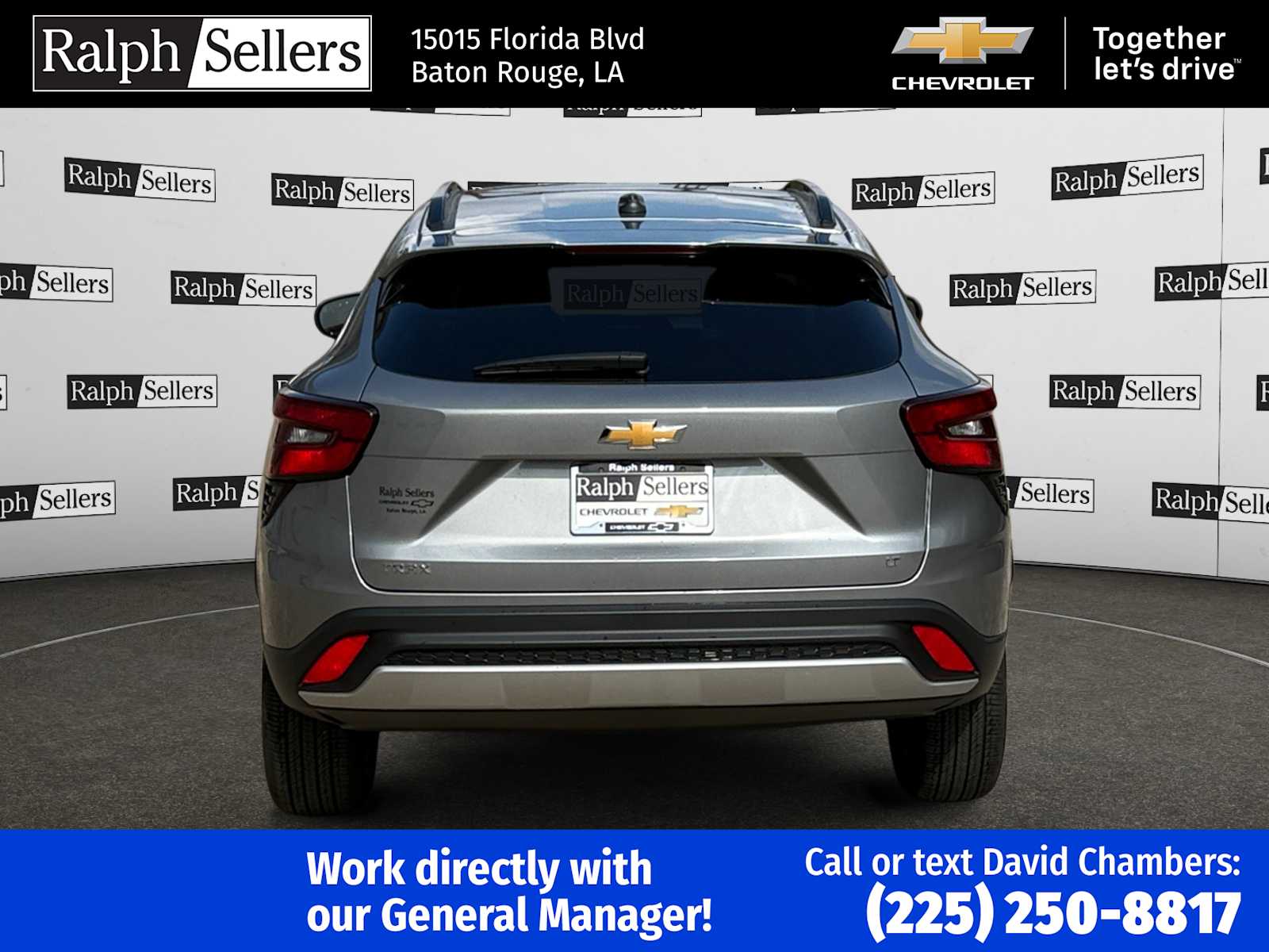 2025 Chevrolet Trax LT photo 3