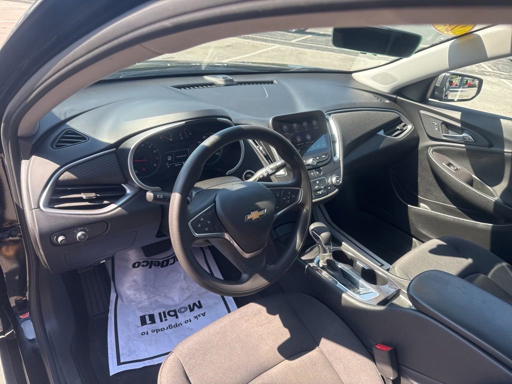 2022 Chevrolet Malibu LS photo 15