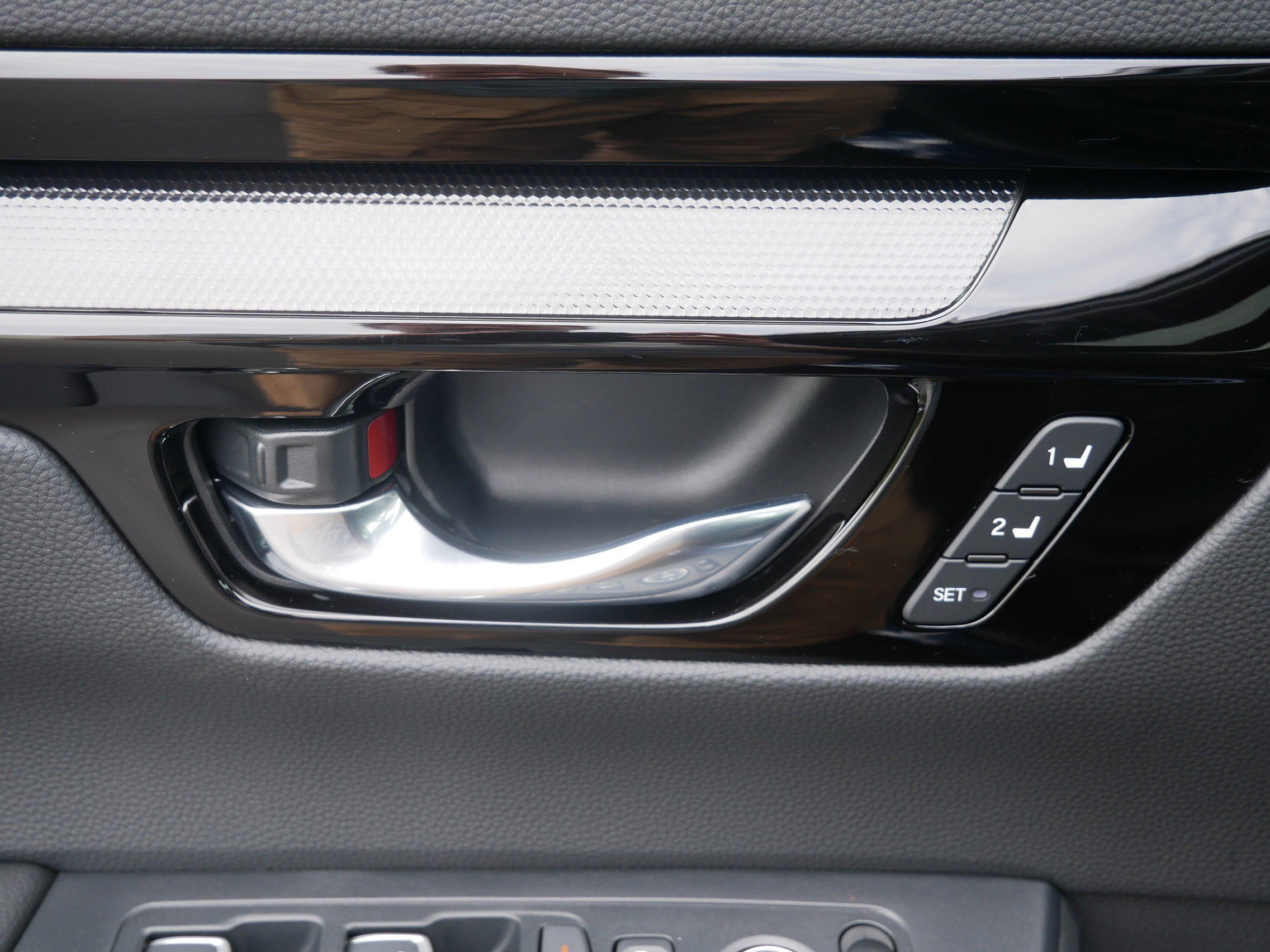 2026 Honda CR-V Hybrid Sport Touring photo 16