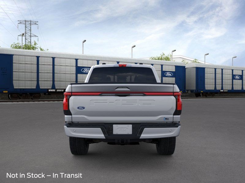 2025 Ford F-150 Lightning Lariat photo 5