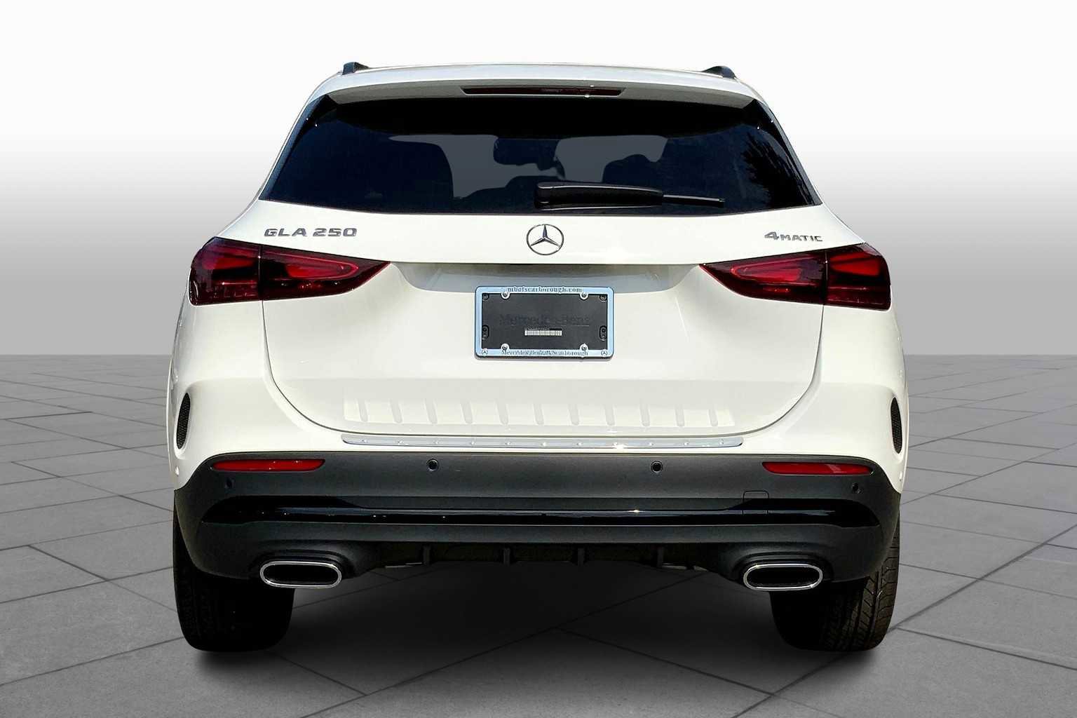 2026 Mercedes Benz GLA 250 4MATIC photo 3