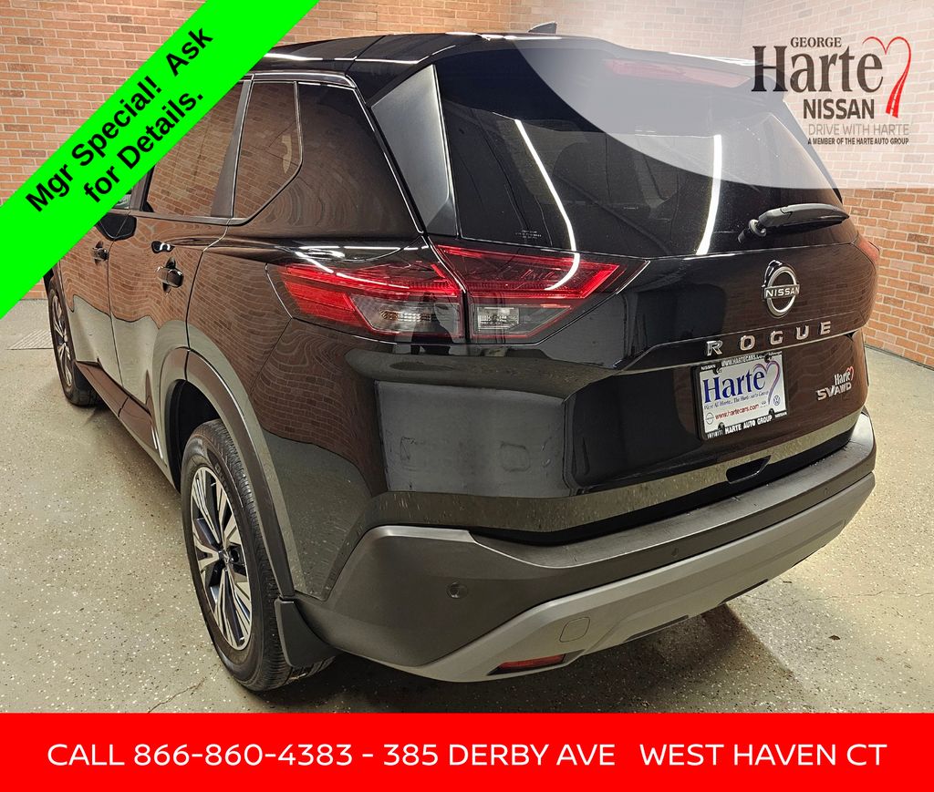 2023 Nissan Rogue SV photo 9
