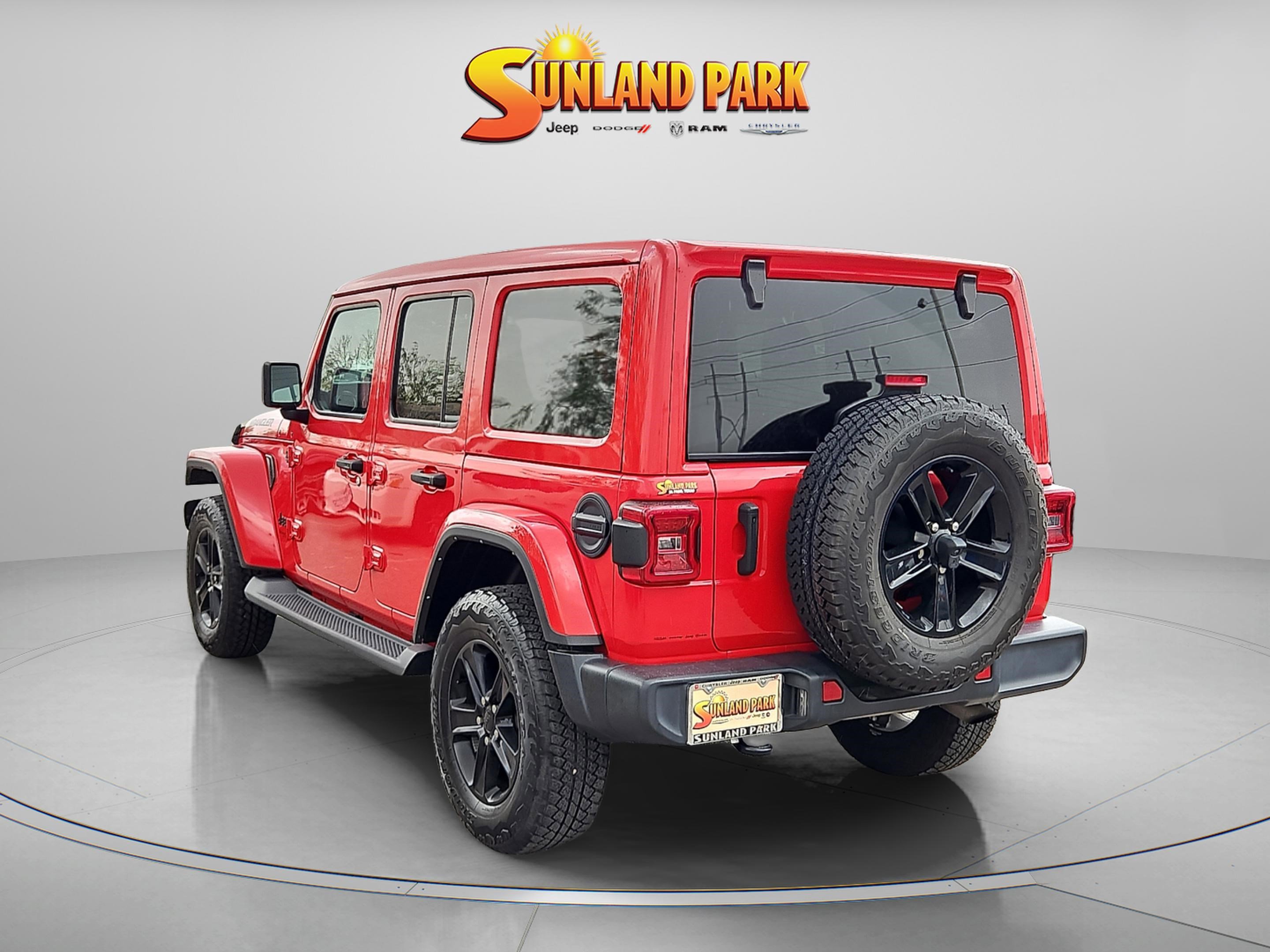 2021 Jeep Wrangler Unlimited Sahara Altitude photo 3
