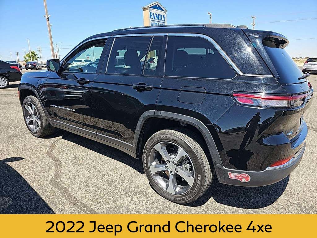 2022 Jeep Grand Cherokee Limited 4xe photo 2