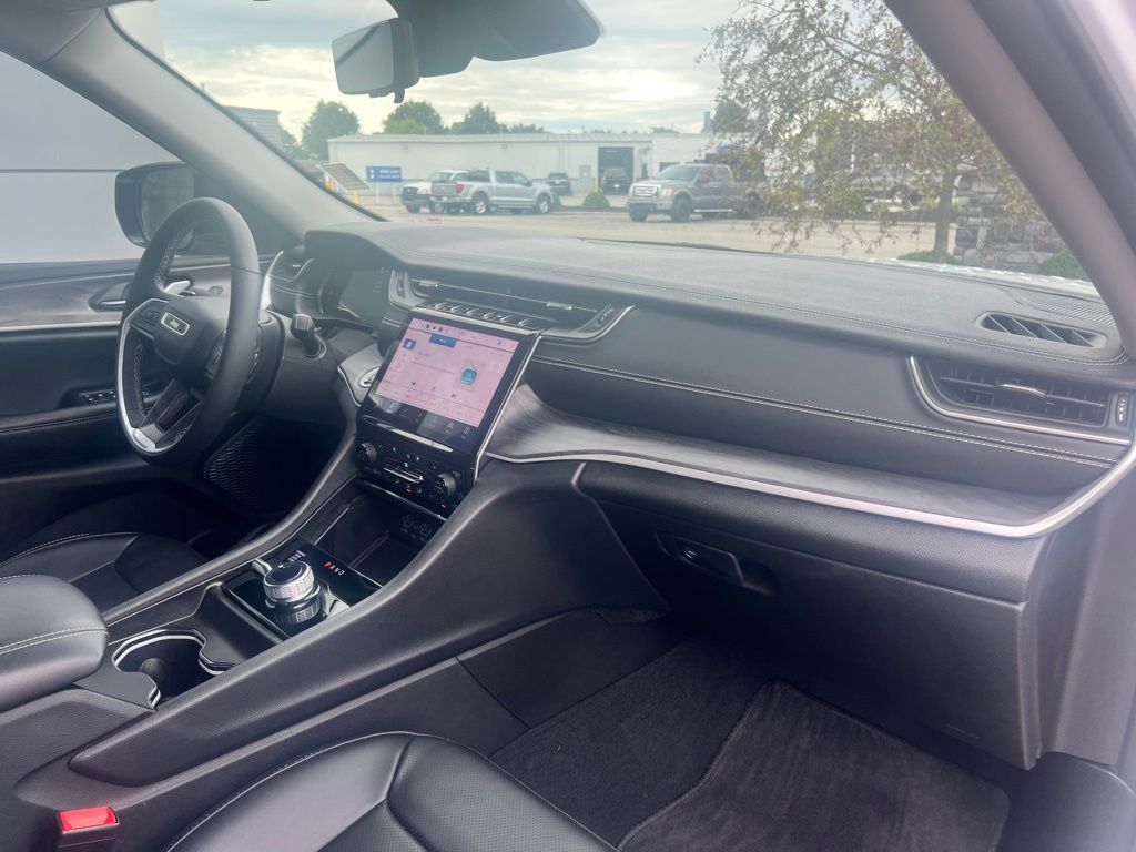 2023 Jeep Grand Cherokee Limited photo 34