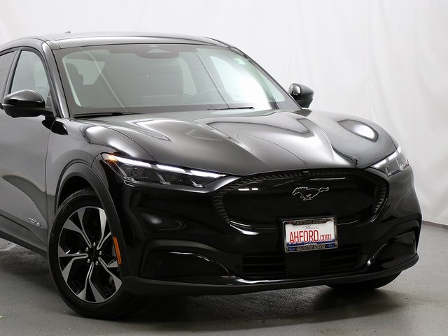 Used 2025 Ford Mustang Mach-E Select AWD with VIN 3FMTK1S50SMA25157 for sale in Arlington Heights, IL