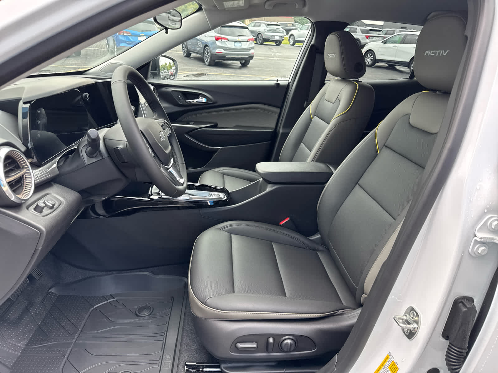 2026 Chevrolet Trax ACTIV photo 17