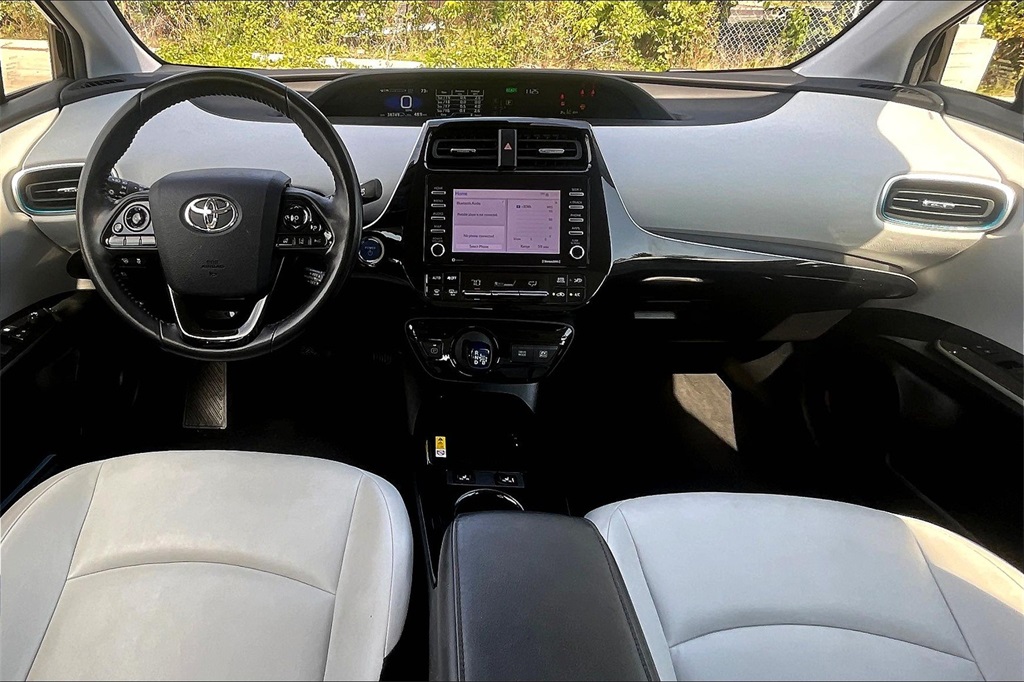 2021 Toyota Prius XLE AWD-e photo 14