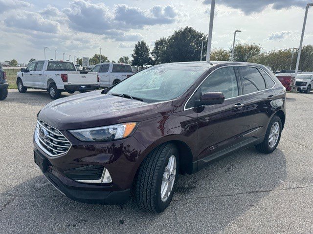 2022 Ford Edge SEL photo 3