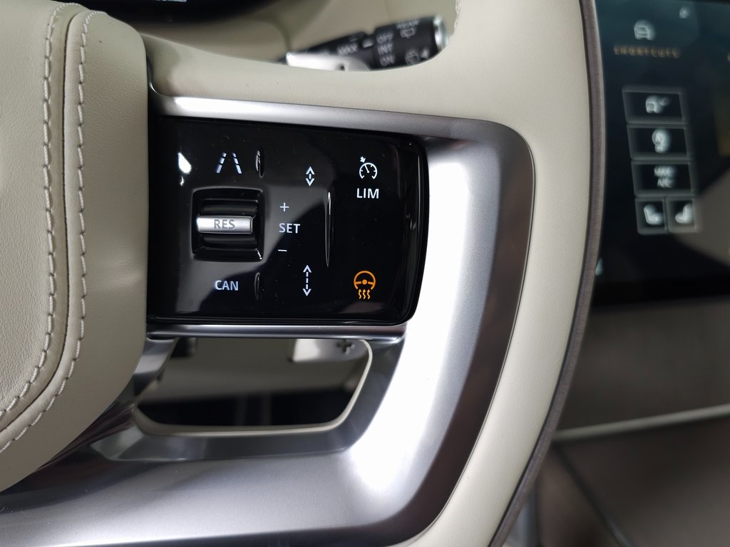 2025 LAND ROVER RANGE ROVER - Image 17