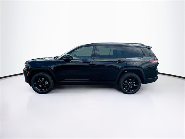 2025 Jeep Grand Cherokee Limited photo 3