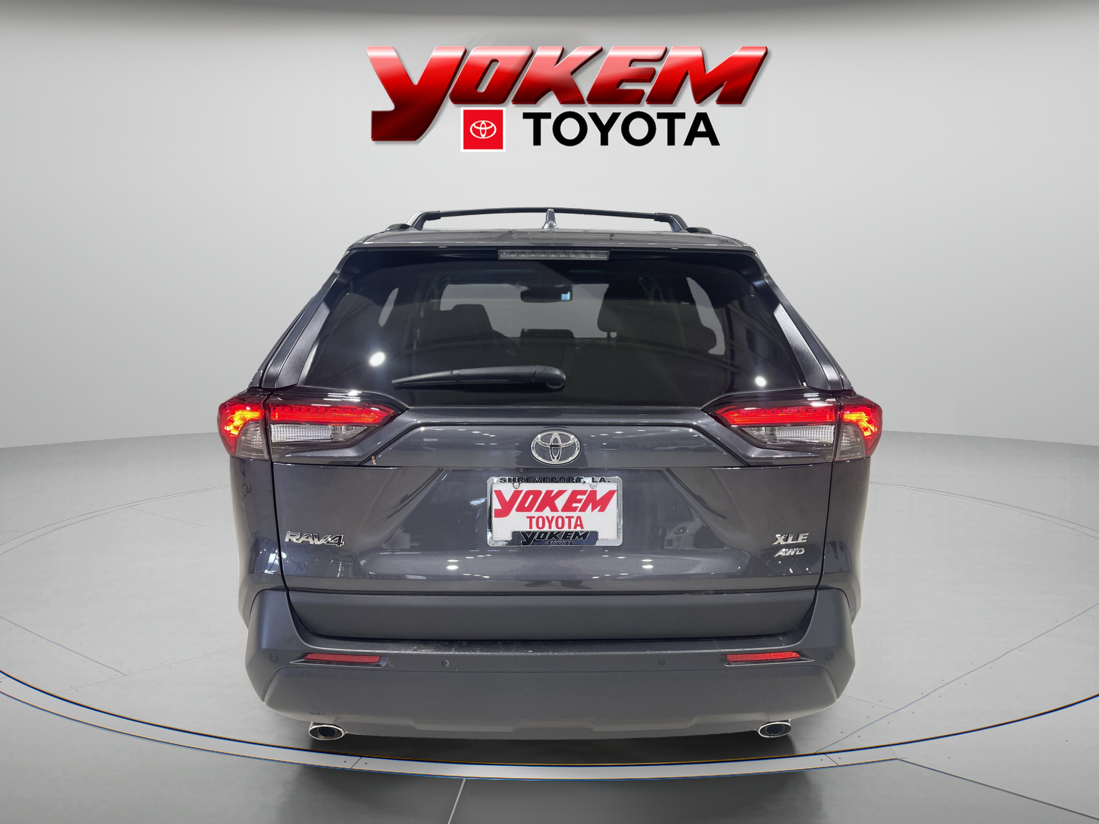 2024 Toyota RAV4 XLE Premium photo 4