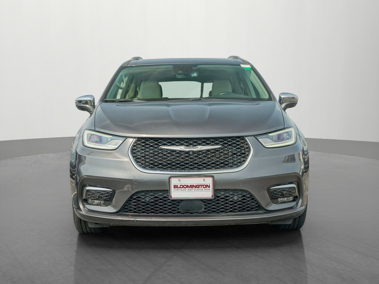 Used 2021 Chrysler Pacifica Limited with VIN 2C4RC3GG6MR594866 for sale in Minneapolis, Minnesota