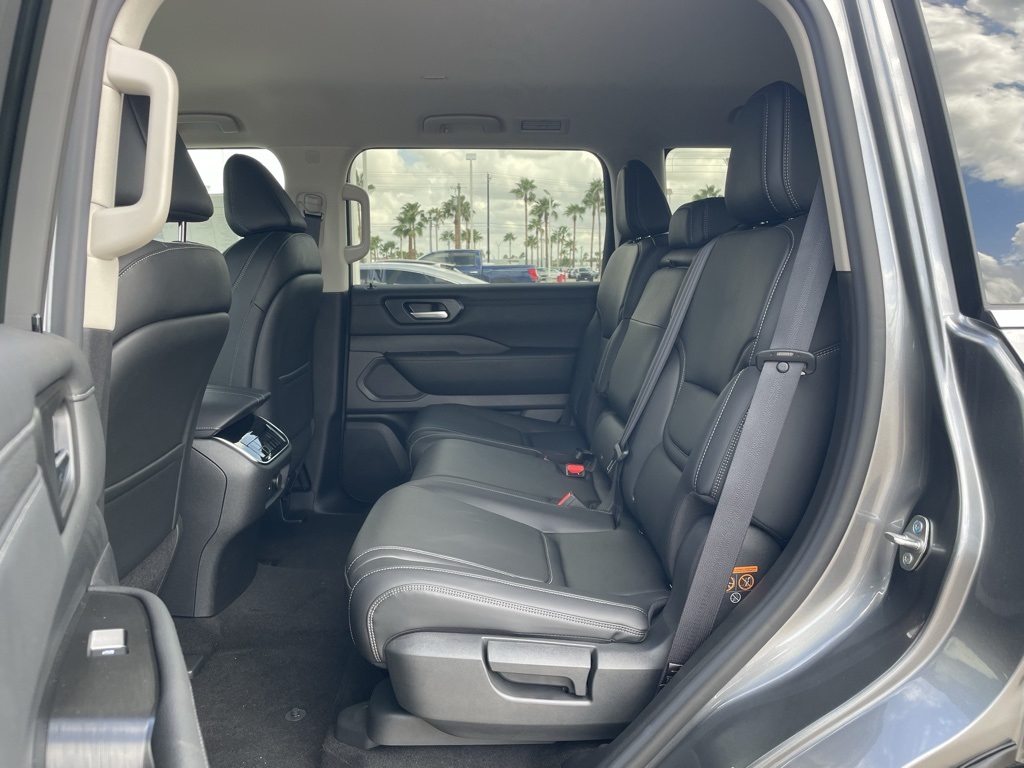2026 Nissan Armada SV photo 15