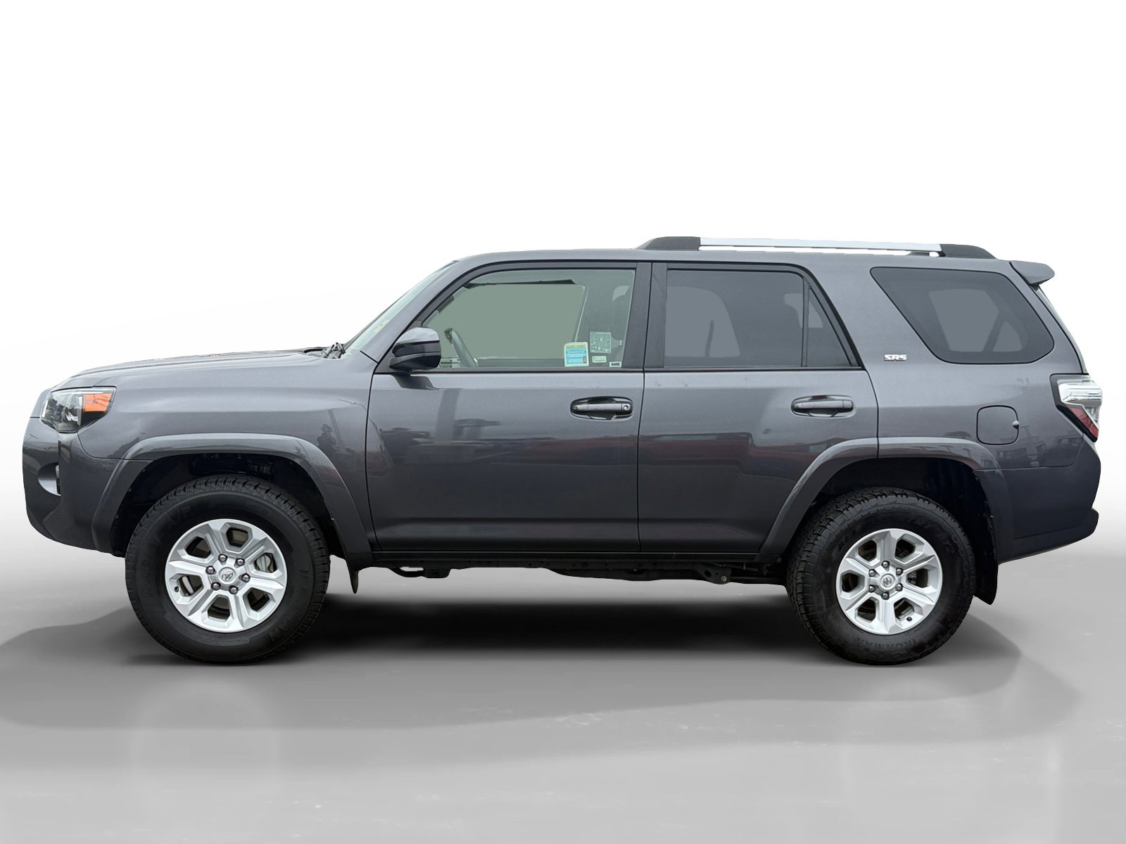 2023 Toyota 4Runner SR5 photo 2