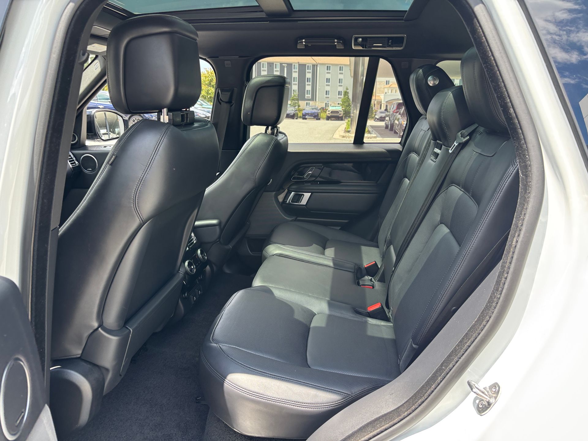 2022 Land Rover Range Rover HSE Westminster Edition photo 13