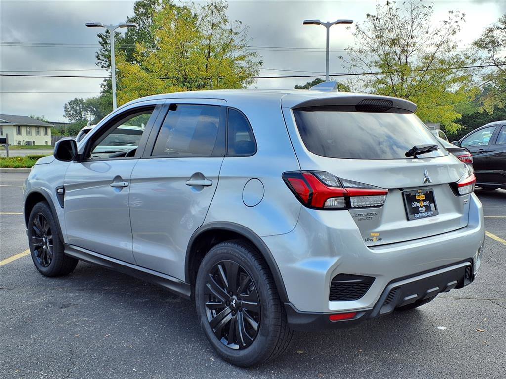 2023 Mitsubishi Outlander Sport LE photo 8