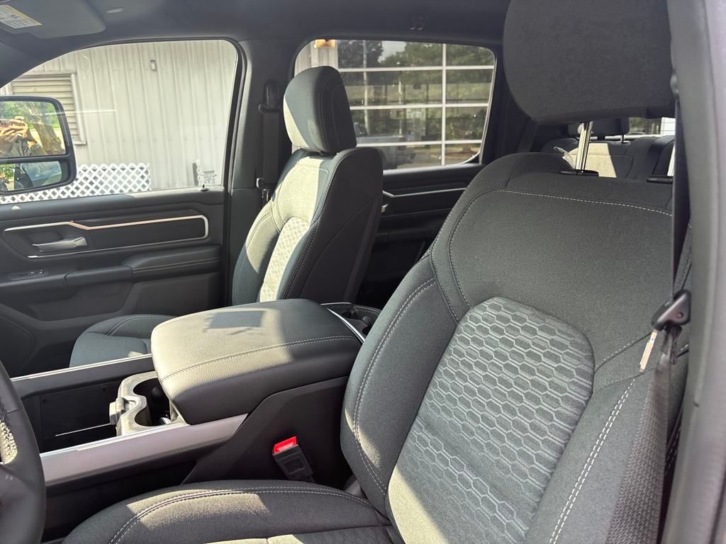 2025 Ram 1500 Big Horn photo 18