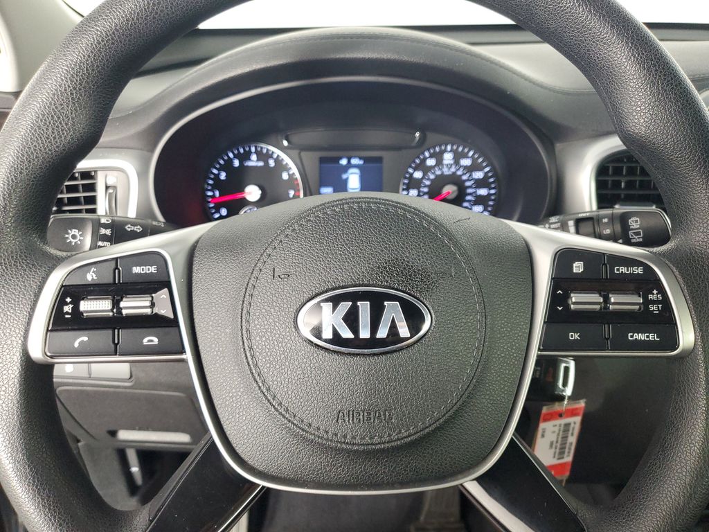 2020 Kia Sorento LX photo 20