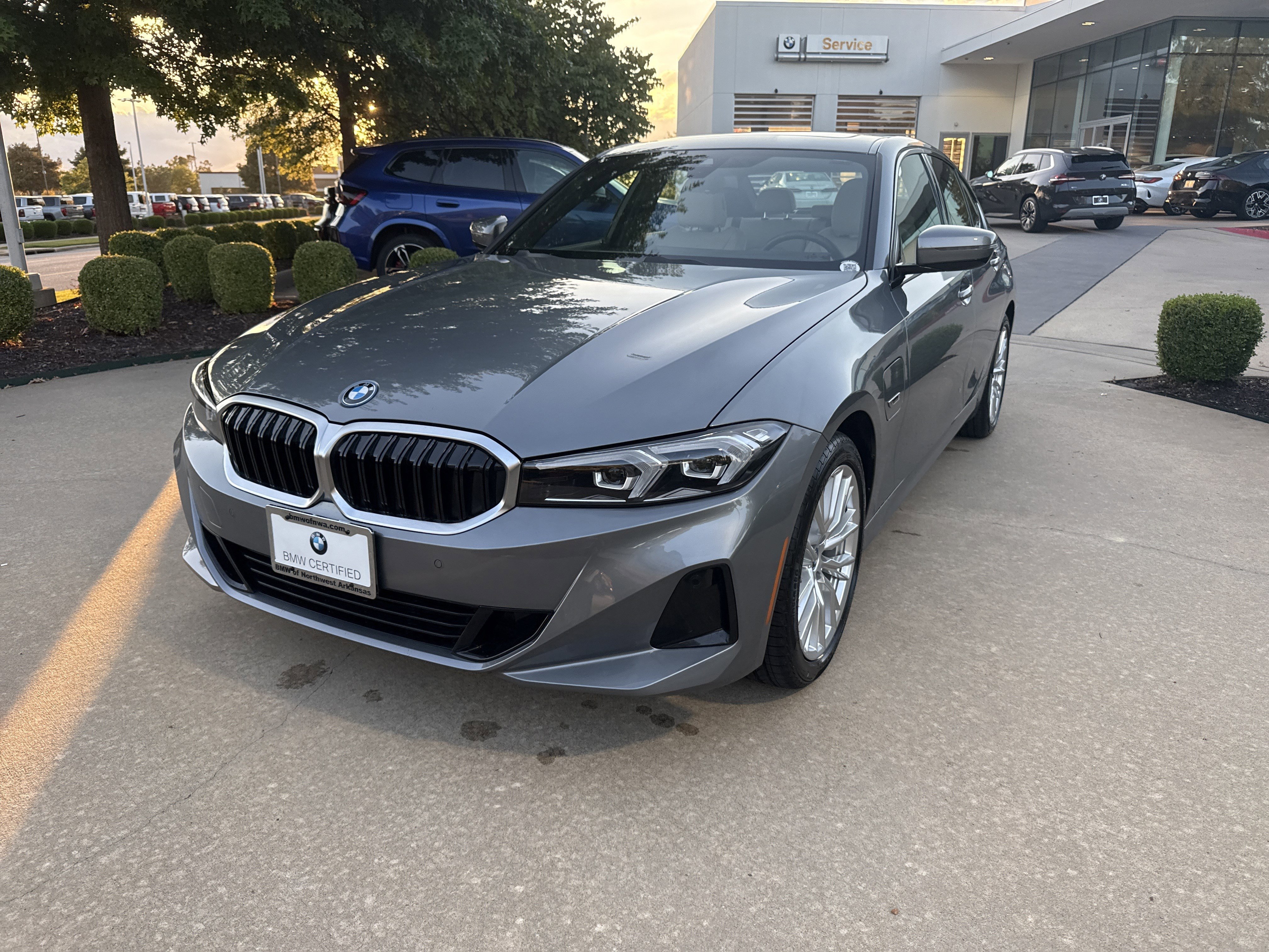 2023 BMW 3 Series 330e