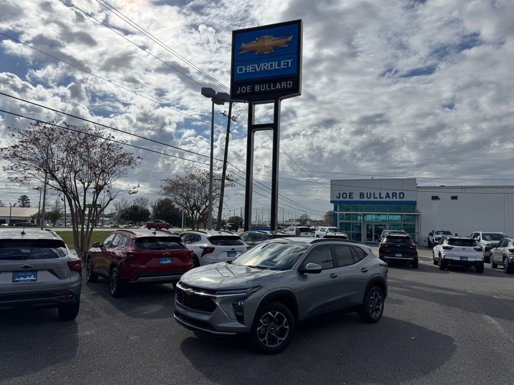 2026 Chevrolet Trax LT's photo