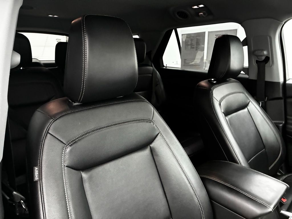 2021 Ford Explorer XLT photo 33