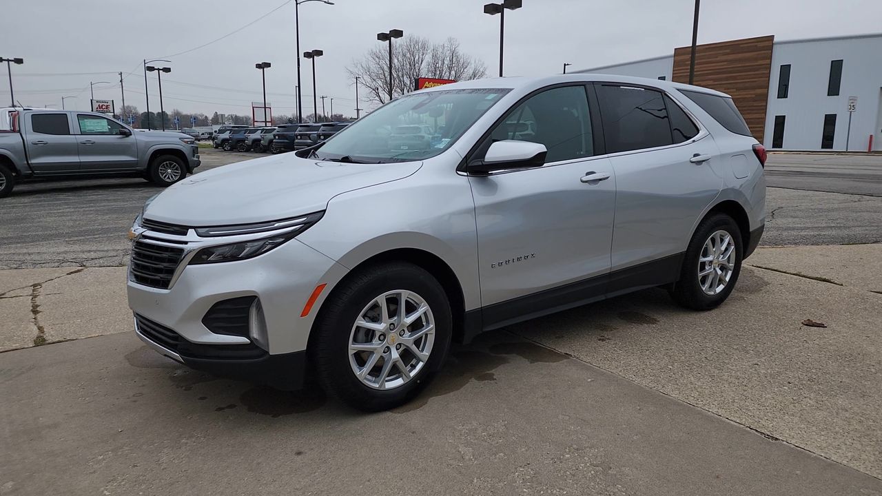 2022 Chevrolet Equinox LT photo 4