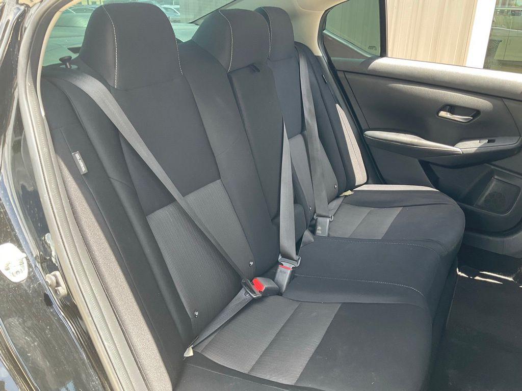 2020 Nissan Sentra SV photo 15