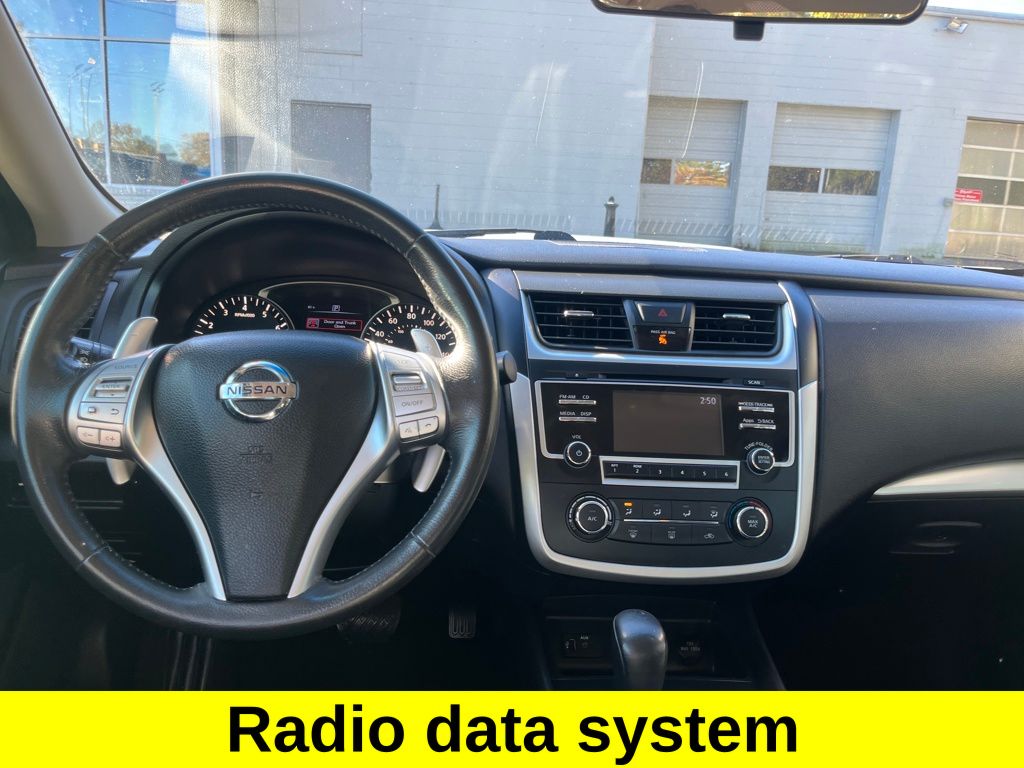 2016 Nissan Altima 2.5 SR photo 3