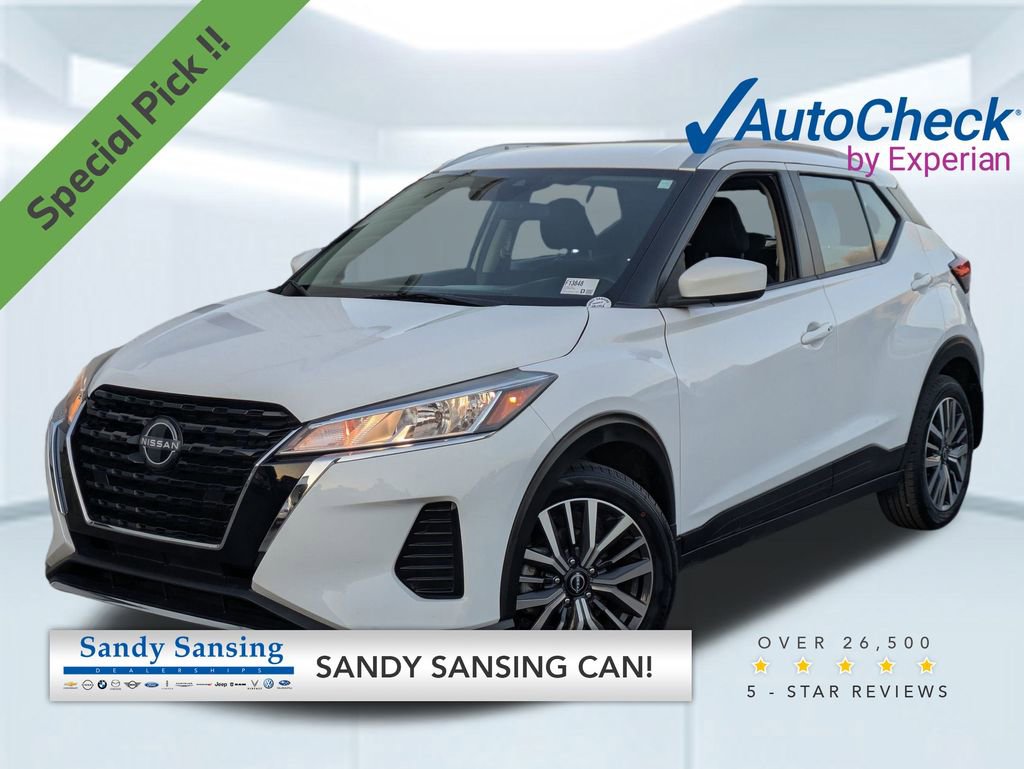 2023 Nissan Kicks SV's photo