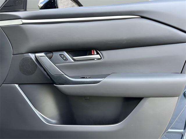 2025 Mazda CX-50 2.5 Select photo 25