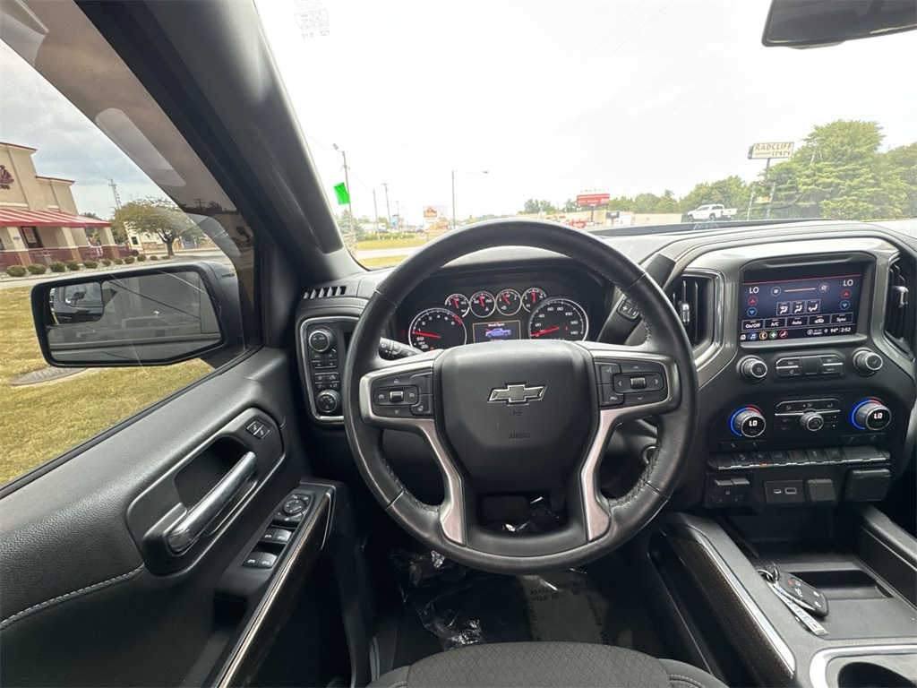 2021 Chevrolet Silverado 1500 RST photo 14