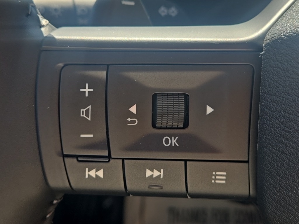 2026 Nissan Rogue SV photo 14