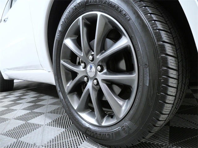 Used 2018 Dodge Durango GT with VIN 1C4RDJDGXJC346131 for sale in Apple Valley, Minnesota