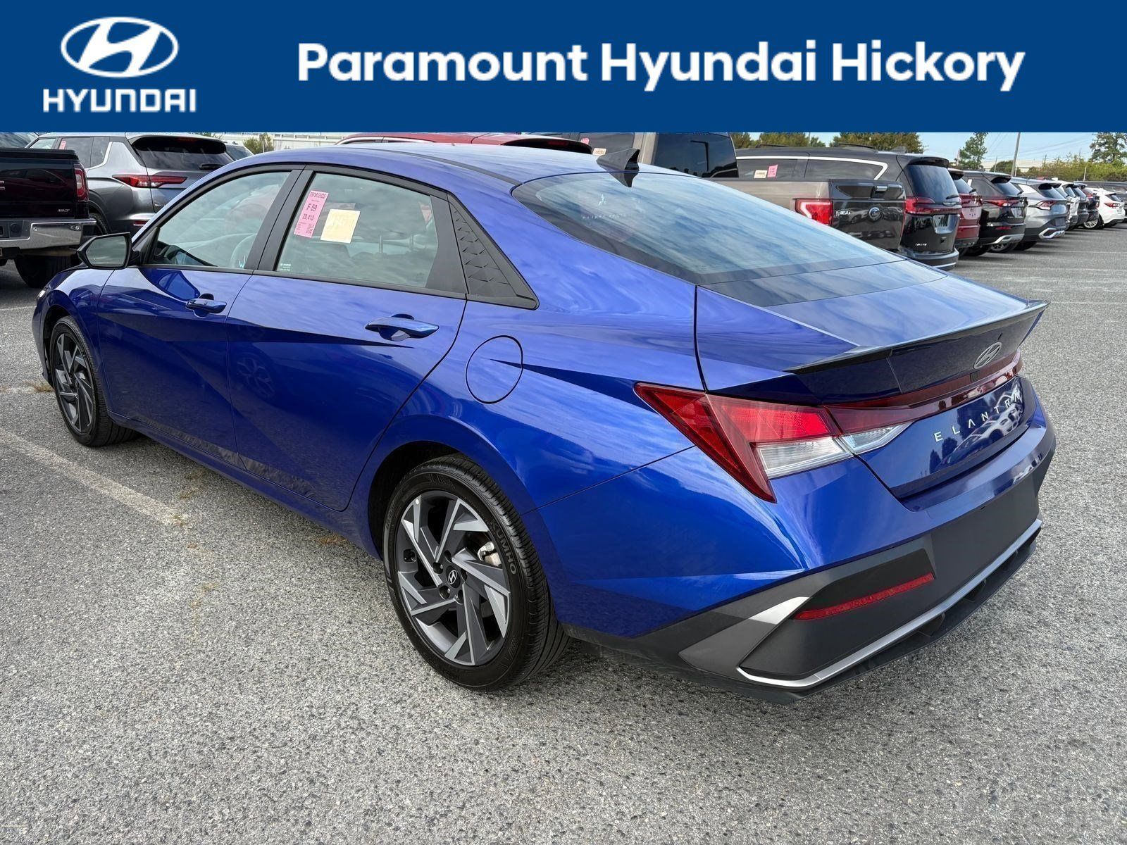 2025 Hyundai Elantra SEL Sport photo 5